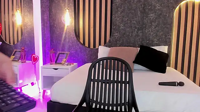 miss10 antonella online show from 02-21-25, 08:05