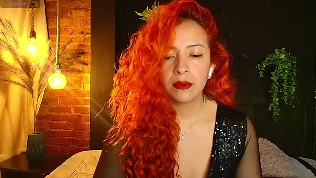 Snapshot of sahra_taylor_ chatting on 03-16-26, 01:48 sahra taylor online show from 03-16-26, 01:48