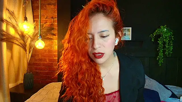 Snapshot of sahra_taylor_ chatting on 03-20-26, 02:44 sahra taylor online show from 03-20-26, 02:44