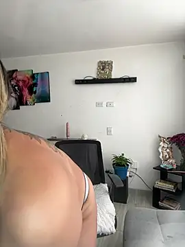 Snapshot of _Maraa chatting on 02-19-26, 05:31 Maraa online show from 02-19-26, 05:31