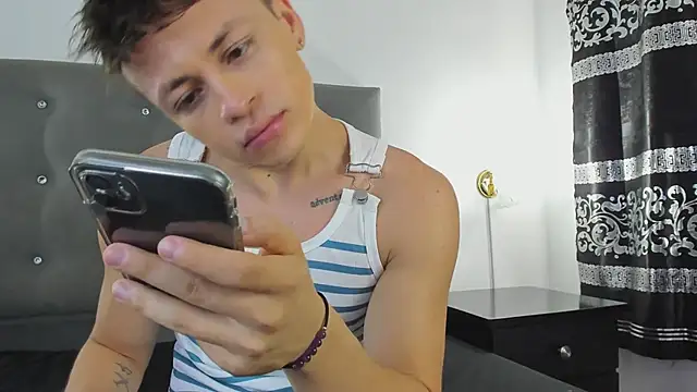 Angel Cuervo online show from 12-27-24, 07:24