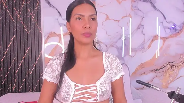 Snapshot of Alyson-a chatting on 03-22-26, 01:58 Alyson-a online show from 03-22-26, 01:58