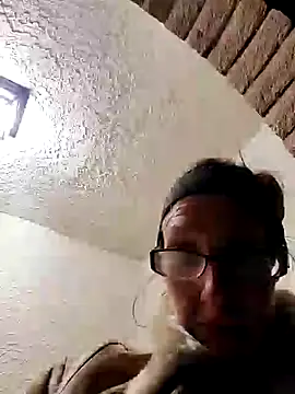 Snapshot of SweetVegasTits chatting on 01-21-25, 11:35 SweetVegasTits online show from 01-21-25, 11:35