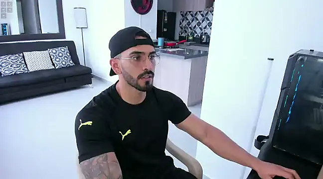 tony muscle online show from 02-10-25, 08:31