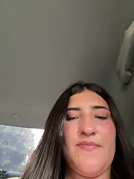 AhriCutte online show from 02-06-25, 09:17