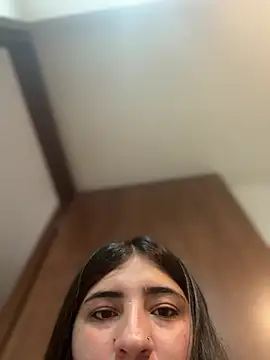 AhriCutte online show from 03-07-25, 04:55