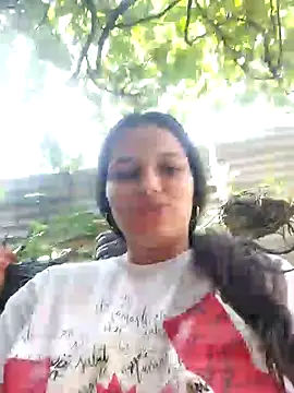 girl milk1 online show from 02-02-25, 04:11