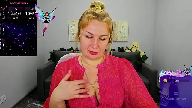 Lili Crossi online show from 12-18-25, 06:52