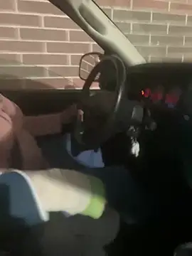 Snapshot of yeswewill13 chatting on 12-21-24, 05:14 yeswewill13 online show from 12-21-24, 05:14