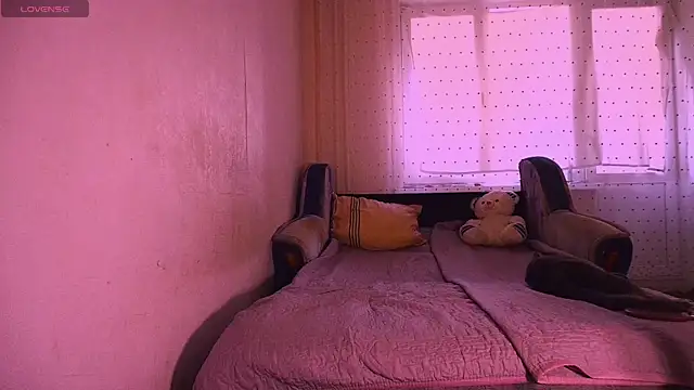 Chloe strip online show from 09-15-25, 04:56