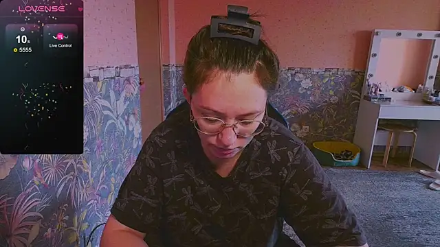 Chloe strip online show from 09-27-25, 02:49