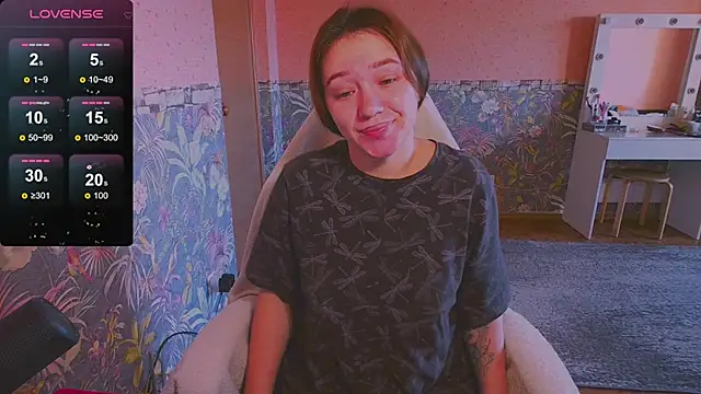 Chloe strip online show from 09-29-25, 02:27