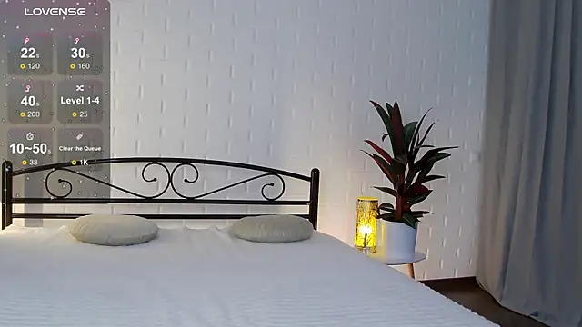CherryJ  online show from 01-29-25, 07:36