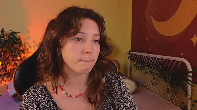 cherry lea online show from 02-05-25, 05:42