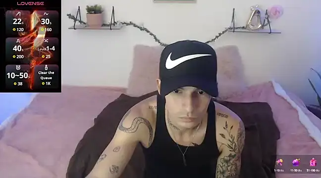 Snapshot of Apolo_Hidalgo01 chatting on 12-17-24, 03:49 Apolo Hidalgo01 online show from 12-17-24, 03:49