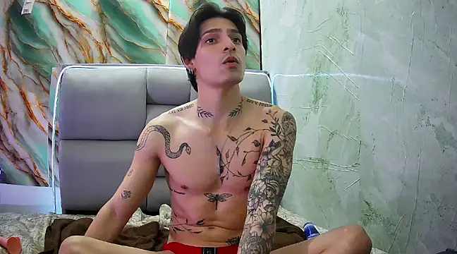 Snapshot of Apolo_Hidalgo01 chatting on 02-01-25, 07:34 Apolo Hidalgo01 online show from 02-01-25, 07:34