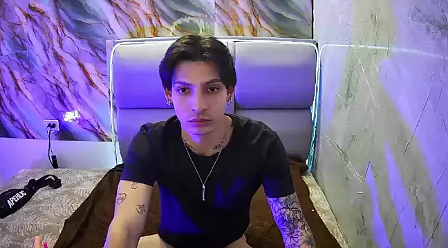 Snapshot of Apolo_Hidalgo01 chatting on 02-02-25, 04:11 Apolo Hidalgo01 online show from 02-02-25, 04:11