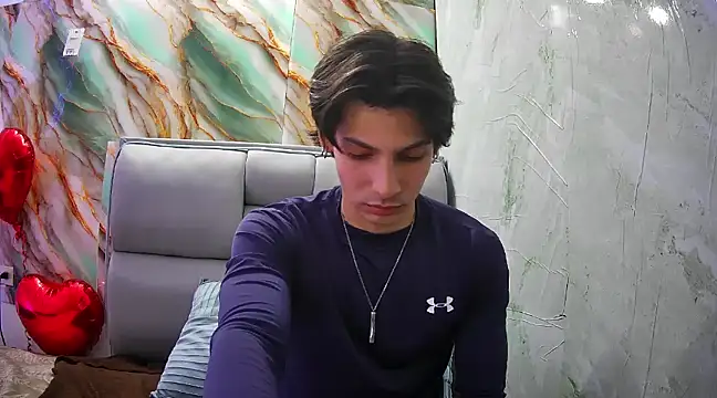 Snapshot of Apolo_Hidalgo01 chatting on 02-11-25, 04:35 Apolo Hidalgo01 online show from 02-11-25, 04:35