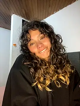 Andi9  online show from 10-15-25, 02:01