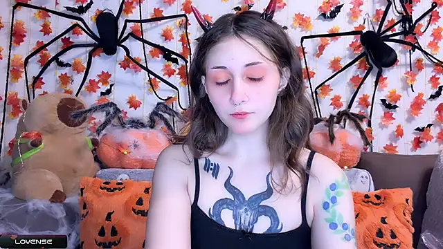  Devill Baby online show from 11-03-25, 04:19