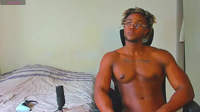 AdonisKnight online show from 10-23-25, 10:08