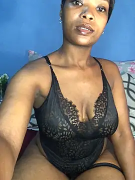 Snapshot of NunuBerry16 chatting on 12-13-24, 04:16 NunuBerry16 online show from 12-13-24, 04:16