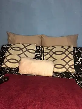 Snapshot of NunuBerry16 chatting on 01-05-25, 06:45 NunuBerry16 online show from 01-05-25, 06:45