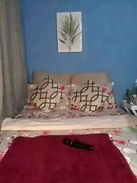 Snapshot of NunuBerry16 chatting on 02-22-25, 12:16 NunuBerry16 online show from 02-22-25, 12:16