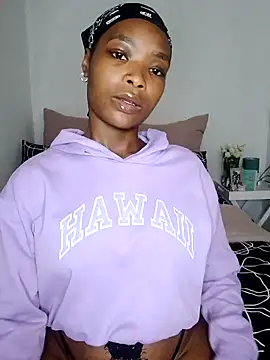 Snapshot of NunuBerry16 chatting on 10-01-25, 11:27 NunuBerry16 online show from 10-01-25, 11:27