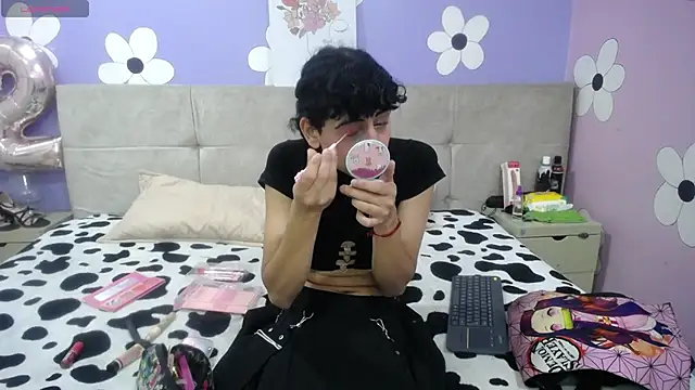 Snapshot of Eimyflorian chatting on 01-31-25, 11:46 Eimyflorian online show from 01-31-25, 11:46