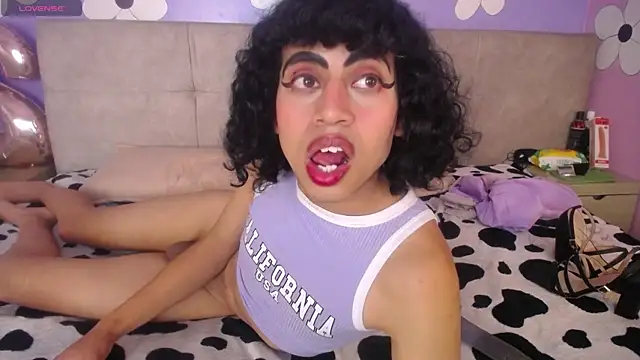 Snapshot of Eimyflorian chatting on 02-03-25, 02:45 Eimyflorian online show from 02-03-25, 02:45