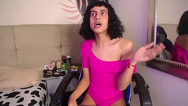 Snapshot of Eimyflorian chatting on 03-03-25, 02:37 Eimyflorian online show from 03-03-25, 02:37