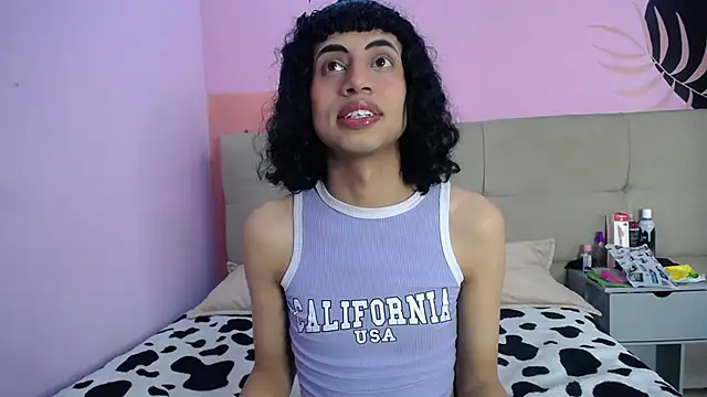 Snapshot of Eimyflorian chatting on 03-15-25, 11:40 Eimyflorian online show from 03-15-25, 11:40