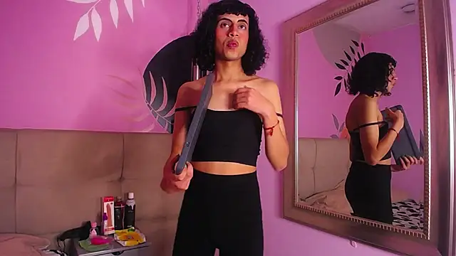 Snapshot of Eimyflorian chatting on 03-19-25, 12:01 Eimyflorian online show from 03-19-25, 12:01