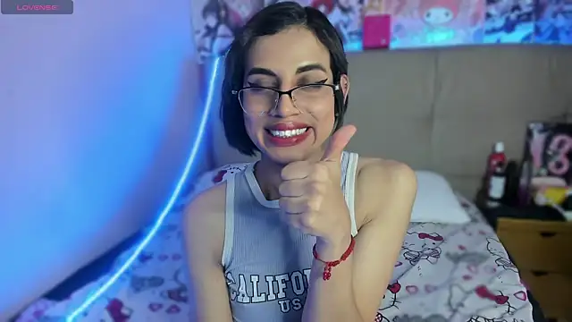 Snapshot of Eimyflorian chatting on 09-20-25, 11:44 Eimyflorian online show from 09-20-25, 11:44