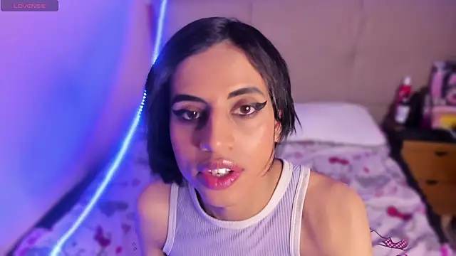 Snapshot of Eimyflorian chatting on 09-23-25, 11:57 Eimyflorian online show from 09-23-25, 11:57