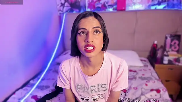 Snapshot of Eimyflorian chatting on 10-21-25, 11:55 Eimyflorian online show from 10-21-25, 11:55