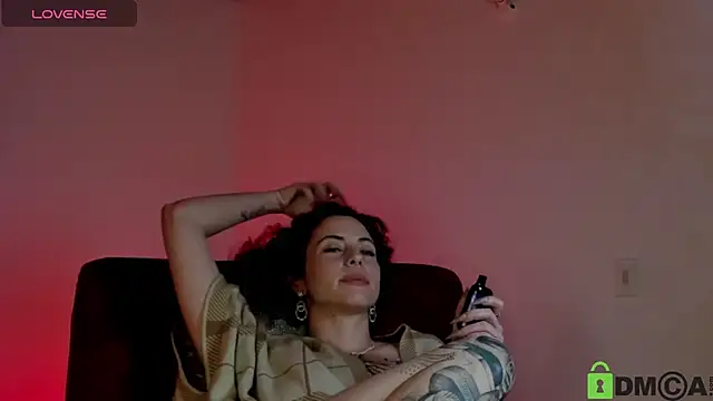 Borbala Iggy online show from 12-29-24, 10:57