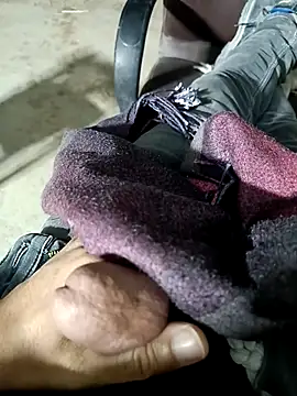 Snapshot of Jcjvkvkvo chatting on 10-28-25, 11:18 Jcjvkvkvo online show from 10-28-25, 11:18