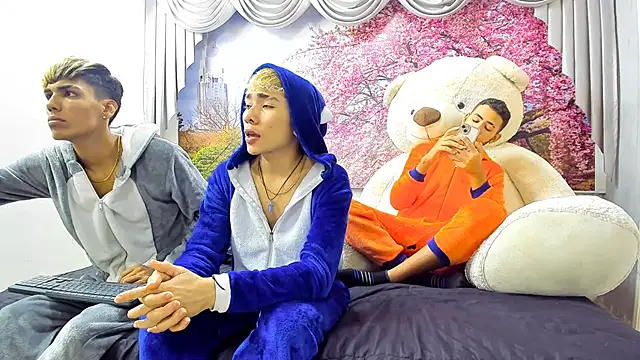 StrawwBoys online show from 01-13-25, 08:15