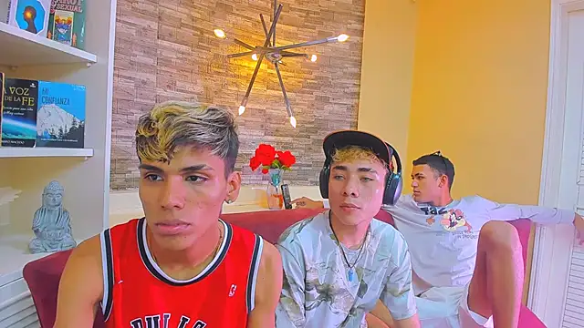 StrawwBoys online show from 01-20-25, 08:09