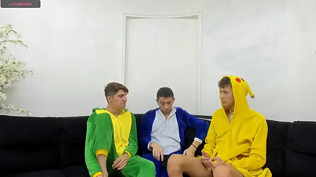 StrawwBoys online show from 09-20-25, 11:22