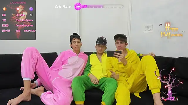 StrawwBoys online show from 10-17-25, 10:51