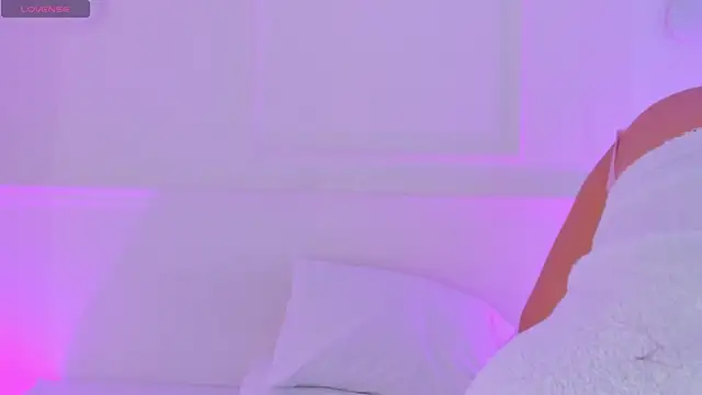 mary suarez online show from 10-04-25, 04:10