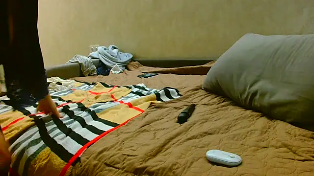 Brionia online show from 11-04-25, 07:46