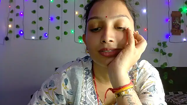 Aleena Rai online show from 10-18-25, 07:58