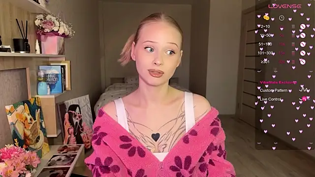 lisa barbie online show from 11-25-25, 07:52