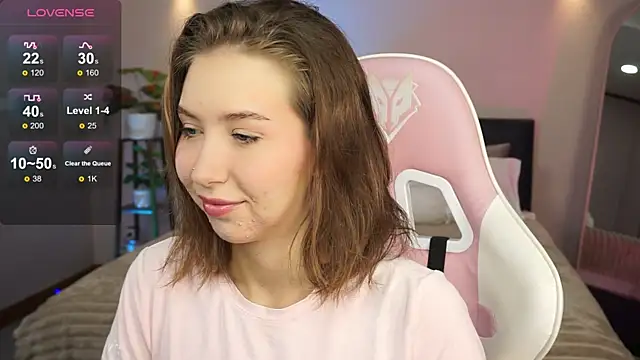 LinaSiren online show from 12-13-24, 03:05