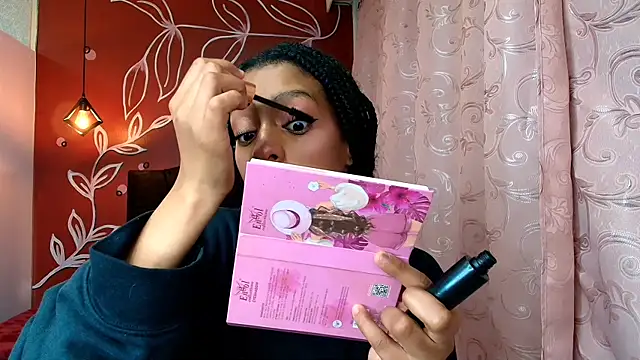 Zia Green online show from 12-29-24, 04:59