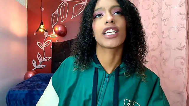 Zia Green online show from 02-01-25, 12:05